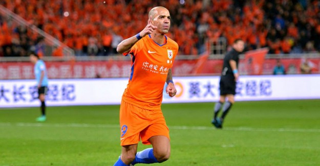 Diego Tardelli’ye Çin’de Yüz Kaşıma Cezası!
