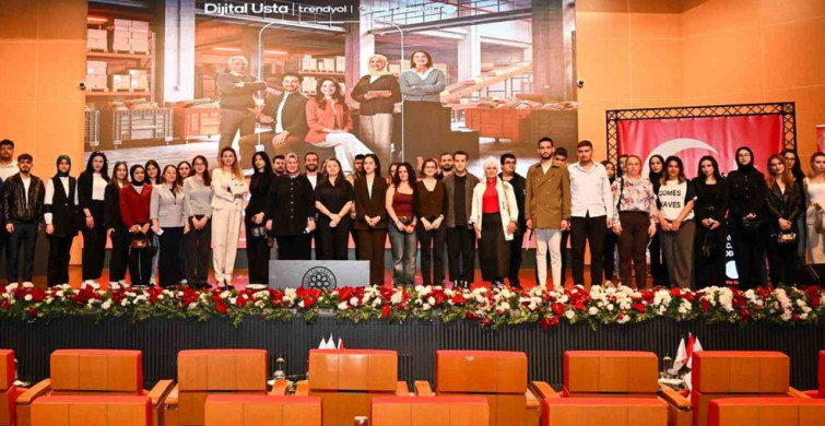 Dijital Usta Projesi Kayseri'de Gençlerle Buluştu