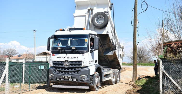 Dilek Mahallesi'nde Yol Kalitesi Arttırılıyor