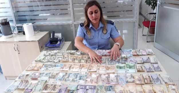 Dilencinin Üzerinden 15 Farklı Devlete Ait Para Çıktı