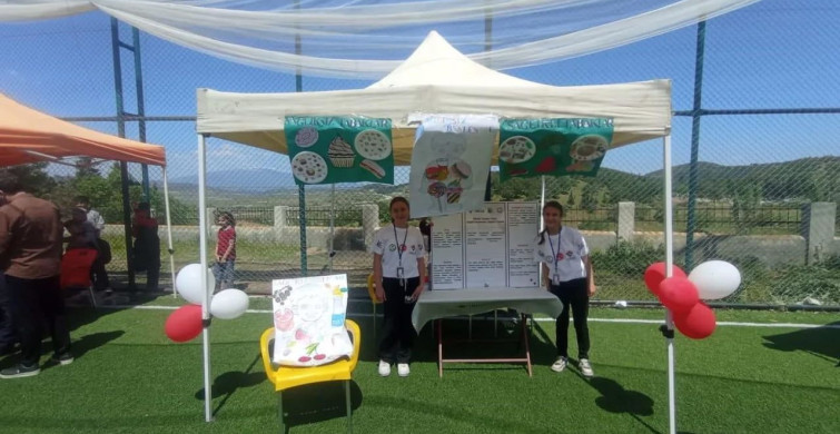 Dindarlı Mahallesi'nde Bilim Buluşması: TÜBİTAK Bilim Fuarı