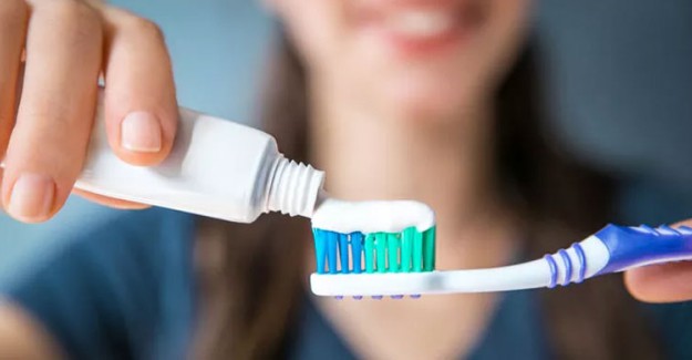 Diş Macunun İçerisindeki Florür Zararlı mı?