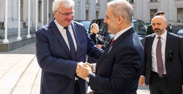 Dışişleri Bakanı Fidan, Kiev’de Ukraynalı mevkidaşı Sibiha ile görüştü