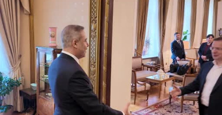 Dışişleri bakanı fidan, putin'in danışmanı medinskiy ile görüştü