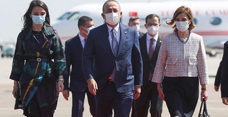 Dışişleri Bakanı Mevlüt Çavuşoğlu Bükreş’e Gitti