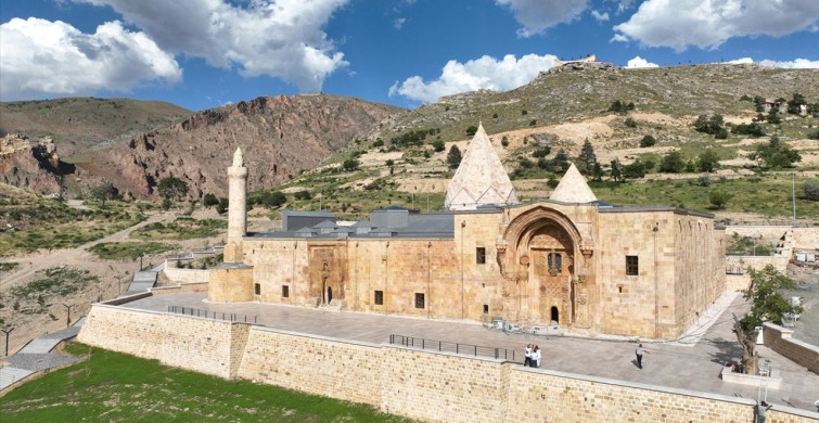 Divriği Ulu Camisi ve Darüşşifası Belgeseli Geliyor