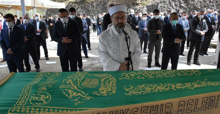 Diyanet İşleri Başkanı Ali Erbaş'ın Amcası Vefat Etti