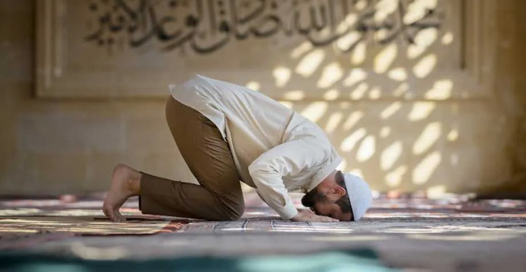 Diyanet Teravih Namazının Evde Kılınacağını Açıkladı
