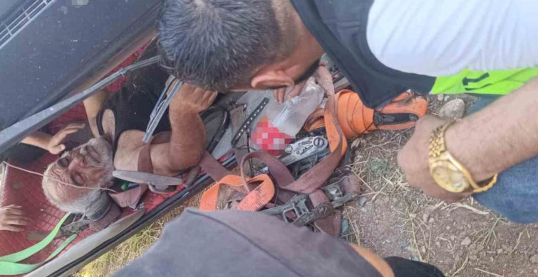 Diyarbakır Bismil'de çekici devrildi, sürücü yaralandı