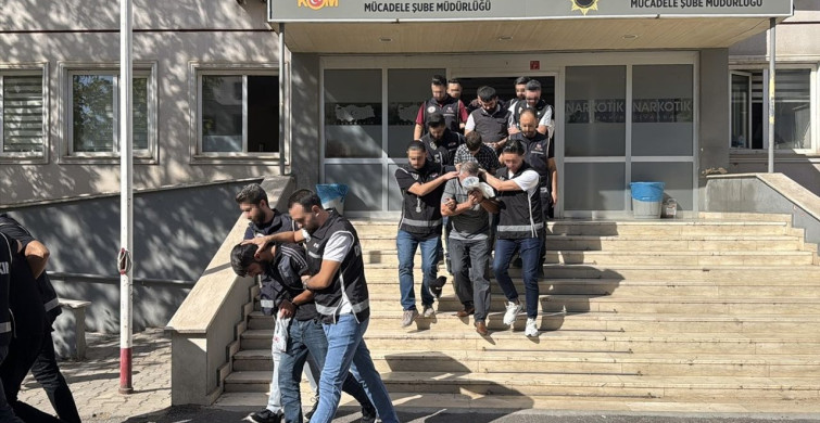 Diyarbakır Merkezli Silah ve Mühimmat Kaçakçılığı Operasyonu: 19 Tutuklama