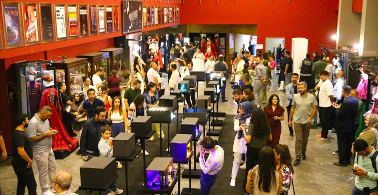 Diyarbakır'da 21. Orhan Asena Yerli Oyunlar Tiyatro Festivali Başladı