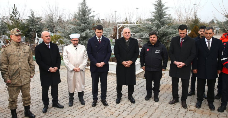 Diyarbakır'da 6 Şubat Depremlerinin Yıl Dönümü Anması