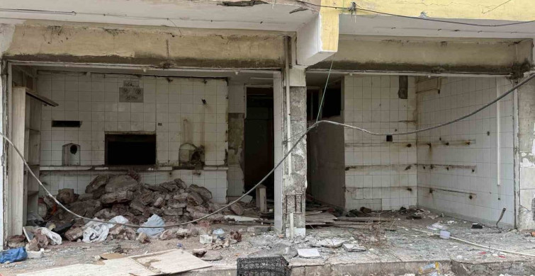 Diyarbakır'da Çatlayan Kolonlar Yıkım Kararına Neden Oldu