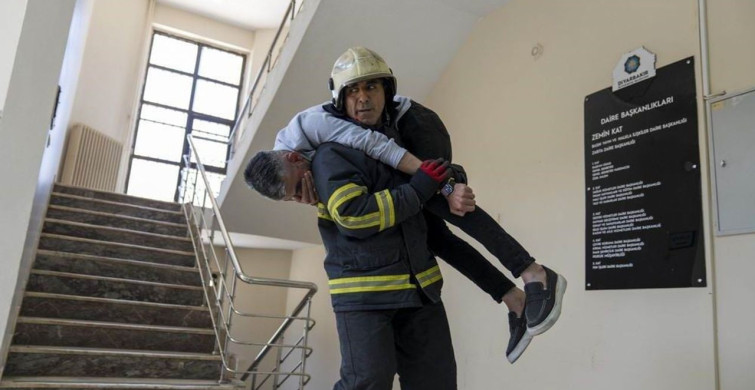 Diyarbakır'da deprem ve yangın tatbikatı gerçekleştirildi