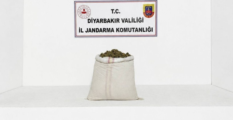 Diyarbakır'da düzenlenen operasyonlarda 19 kilo 800 gram esrar ele geçirildi