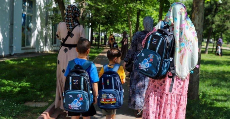 Diyarbakır'da Eğitim Desteği: 440 Çocuğa Okul Çantası ve Kırtasiye Malzemesi