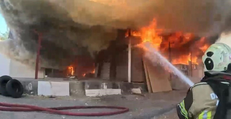 Diyarbakır'da marangoz atölyesindeki yangına itfaiye ekipleri hızlı müdahale etti