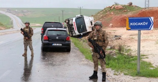 Diyarbakır'da Midibüs Kazası: 5 yaralı