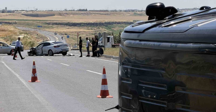 Diyarbakır'da otomobil ile hafif ticari araç çarpıştı: 7 yaralı