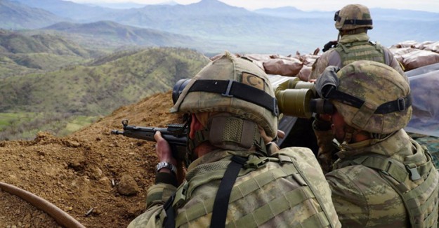 Diyarbakır'da PKK'lı 3 Terörist Etkisiz Hale Getirildi