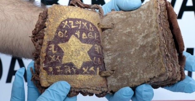 Diyarbakır'da Roma Döneminden Kalma Altın Yazmalı Kitap Ele Geçirildi