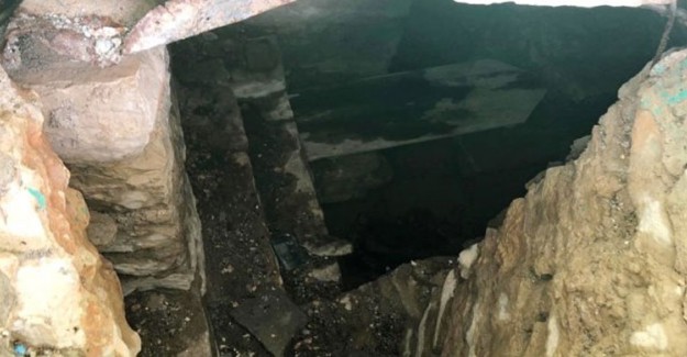 Diyarbakır'da Teröristler Tarafından Cami Altına Yapılan Sığınak Bulundu