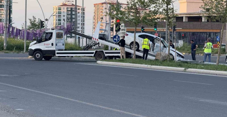 Diyarbakır'da Trafik Kazası: 5 Yaralı