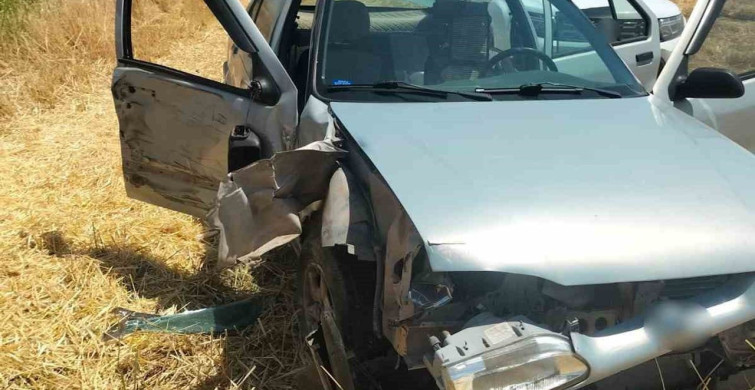 Diyarbakır'da traktör ve otomobil çarpıştı, 3 kişi yaralandı
