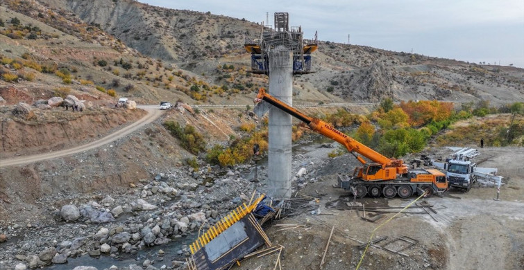 Diyarbakır'da Viyadük İnşaatında Çöken İskele Düzenledi: 4 İşçi Hayatını Kaybetti
