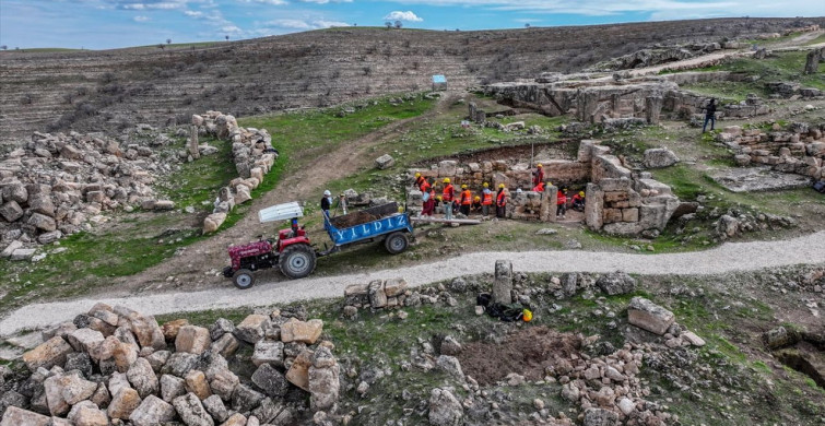 Diyarbakır'daki 3 Bin Yıllık Zerzevan Kalesi'nde Kadınların Rolü
