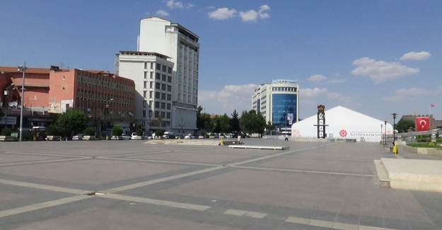 Diyarbakırlı Vatandaşlar Sıcak Hava Yüzünden Eve Kapandı