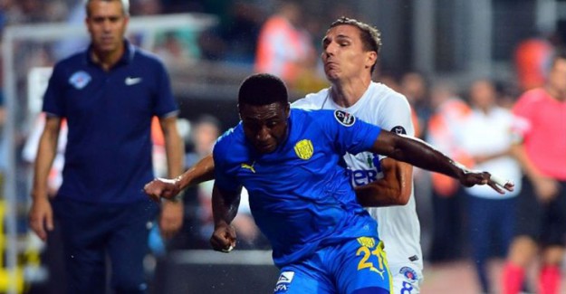 Djedje’den Ankaragücü Taraftarına Övgü!
