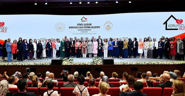 Doç. Dr. Şenay Yılmaz, gönül elçileri koruyucu aile vizyon çalıştayı'na katıldı