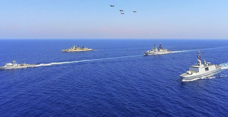 ''Doğu Akdeniz'de Gaz Emareleri Var''