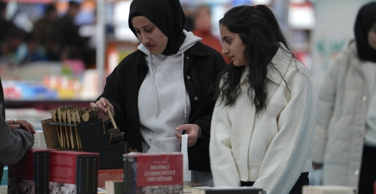 Doğu Anadolu Erzurum Kitap Fuarı'nın Yedinci Günü