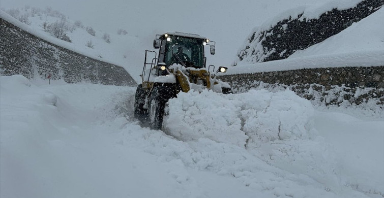 Doğu Anadolu'da Olumsuz Hava Şartları 1644 Yerleşim Yerini Vurdu