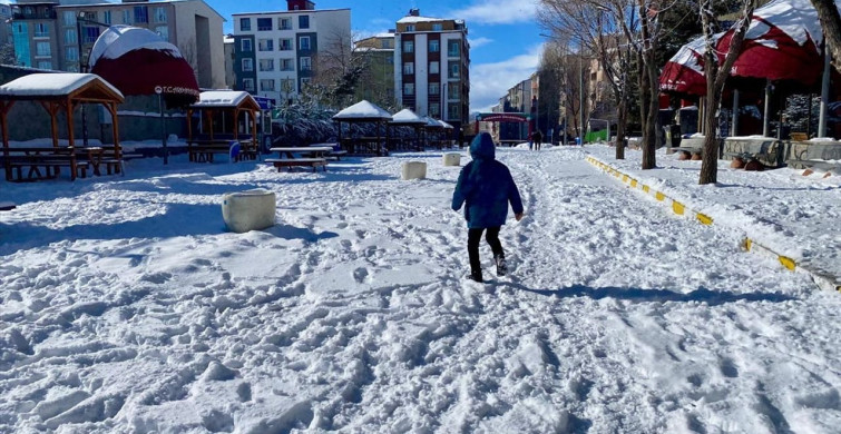 Doğu Anadolu'da Soğuk Hava Etkisini Sürdürüyor