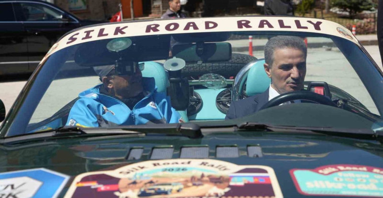 Doğu-Batı Dostluk ve İpek Yolu Rallisi Erzurum'dan Kars'a Başladı