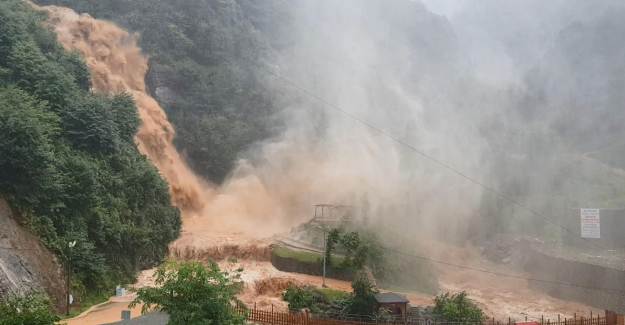 Doğu Karadeniz'e Sel ve Heyelan Uyarısı