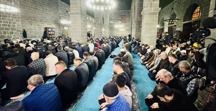 Doğu ve Güneydoğu'da Kadir Gecesi Coşkusu