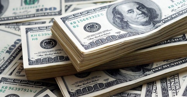 Dolar Kuru 4 TL'yi Aştı, Ekonomi Tetikçileri Bayram Yaptı