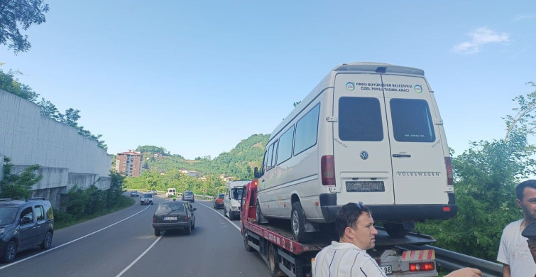Dolmuş Şoförü Kalp Krizi Geçirerek Hayatını Kaybetti