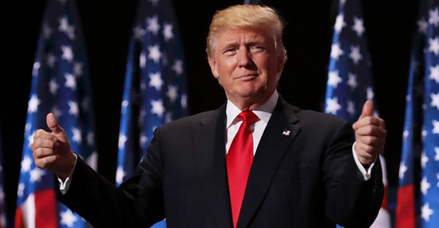 Donald Trump Yılın Pinokyosu Seçildi