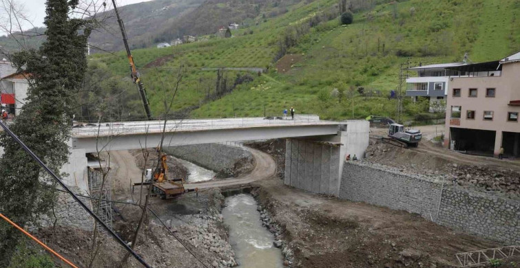 Dörtyol-Akpınar-Erikli Ulaşım Köprüsünde Son Düzenlemeler