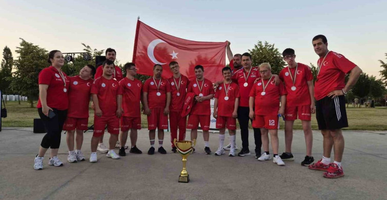 Down sendromlu basketbol milli takımı dünya ikincisi oldu
