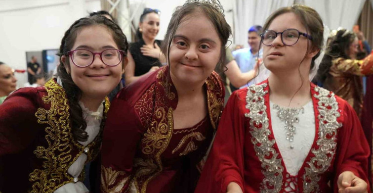 Down sendromlu genç kızların kına gecesi hayali Kırıkkale'de gerçek oldu