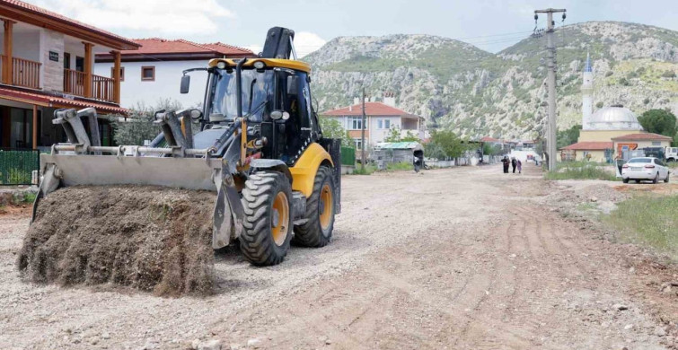 Düğerek'te Yol Çalışmaları Başladı