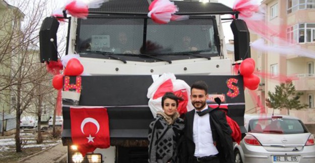 Düğünlerine, Gelin Aracı Gibi Süsledikleri TOMA İle Gittiler