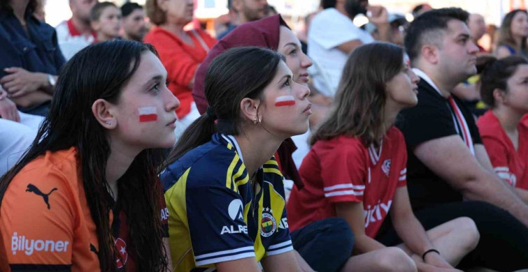 Dünya Kupası heyecanı Bodrum Meydanı'na taşındı