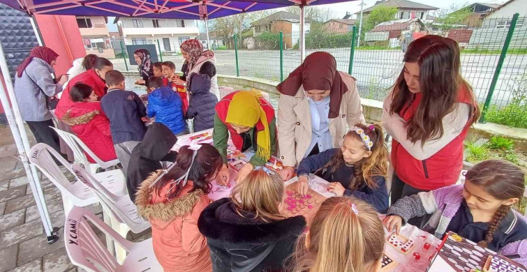 Dünya Romanlar Günü'nde Gençlerden Dayanışma Mesajları